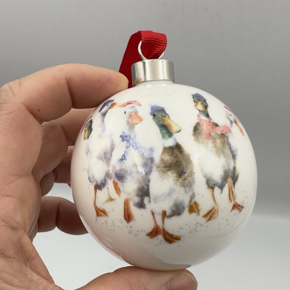 Christmas Wrendale Royal Worcester Designs 4‎ ducks ornament Bauble Hannah Dale